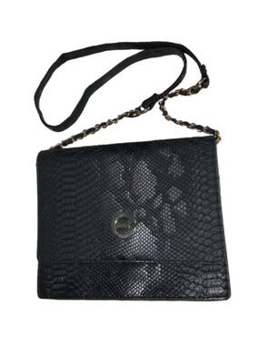 Elizabeth Grant
Elizabeth Grant Black Snake Print Crossbody Bag One Size